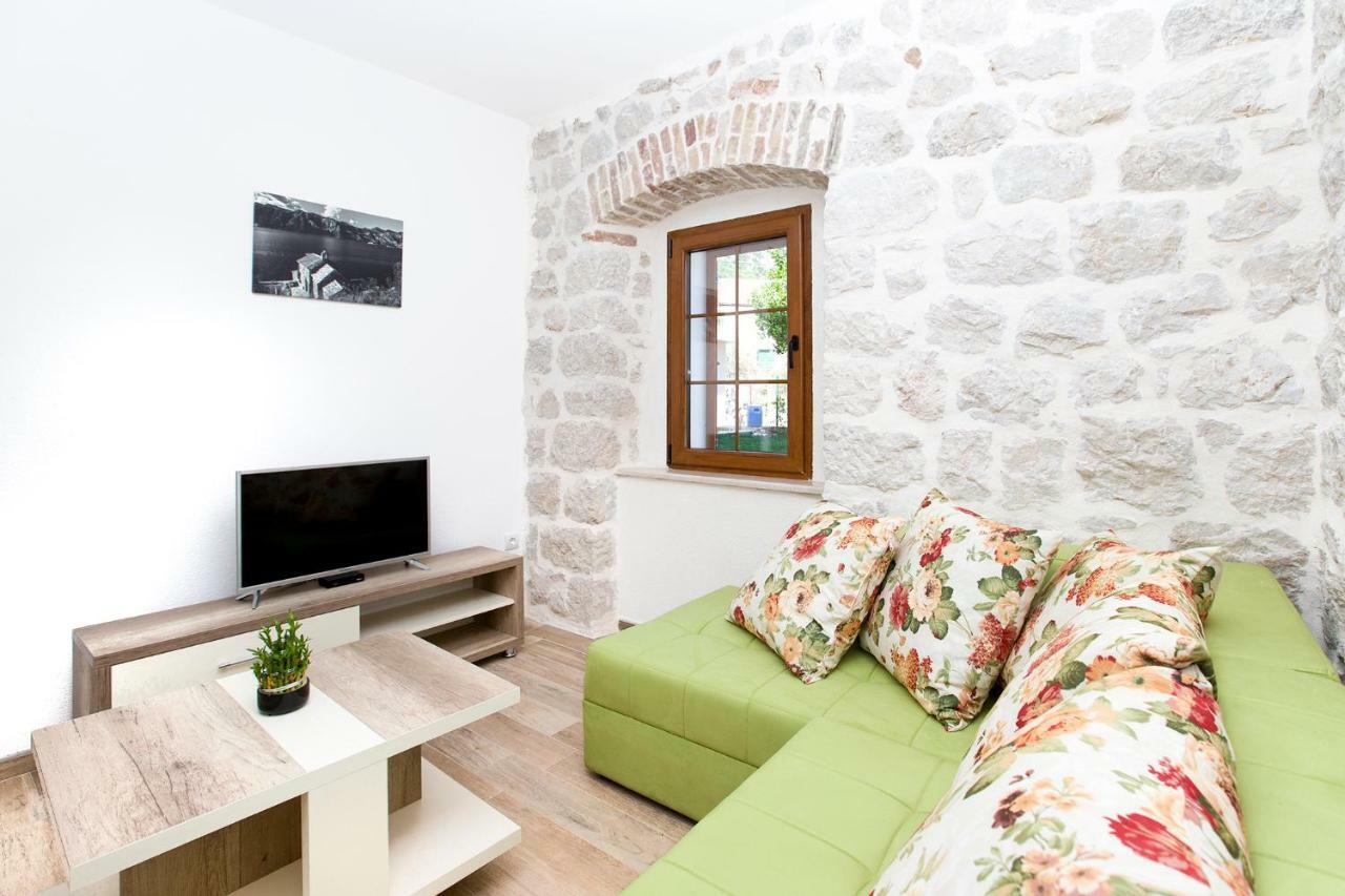 Apartments Mezini 11 Κότορ Εξωτερικό φωτογραφία