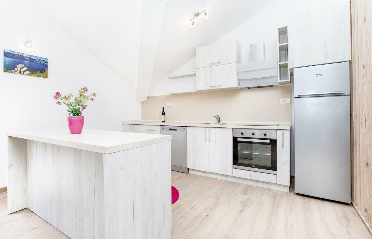Apartments Mezini 11 Κότορ Εξωτερικό φωτογραφία